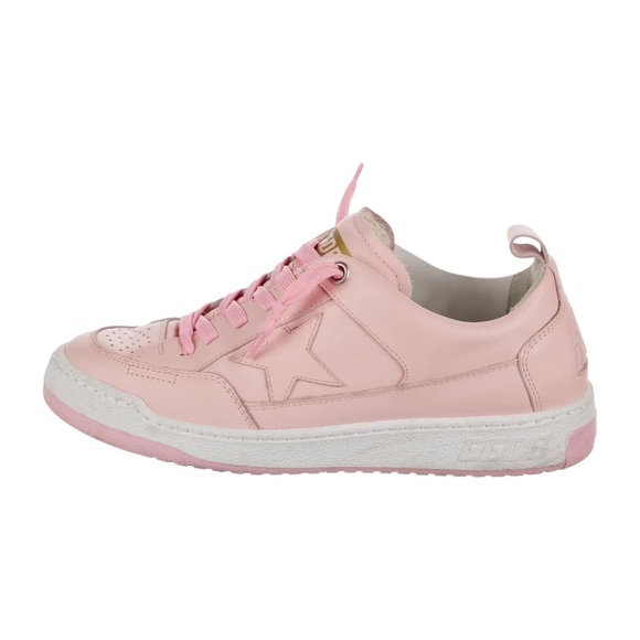 ❤️Golden Goose Pink Star Sneakers❤️ - Picture 1 of 5